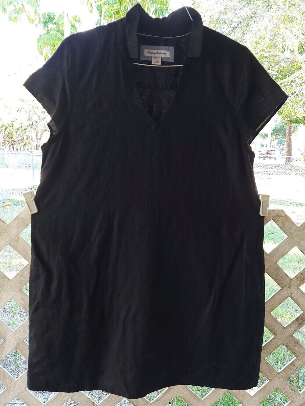 Tommy Bahama 100% Linen Black Short-Sleeve V-Neck Tunic - Picture 3 of 8